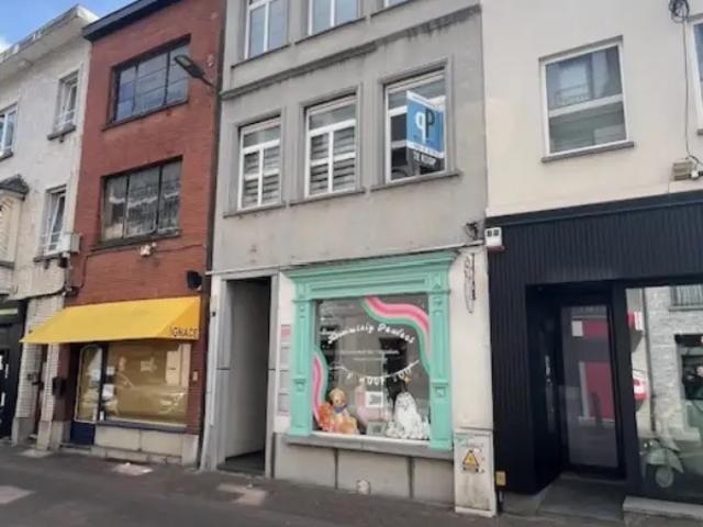 Local Commercial vente à Zottegem, Oost-Vlaanderen