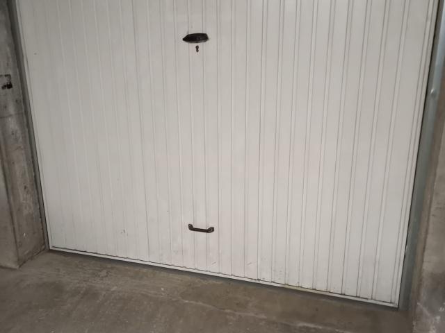 Garage vente à Évian-les-Bains, Haute-Savoie