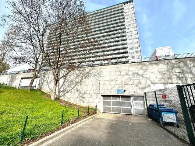 Garage vente à Anderlecht, Bruxelles