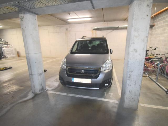 Garage vente à Anderlecht, Bruxelles