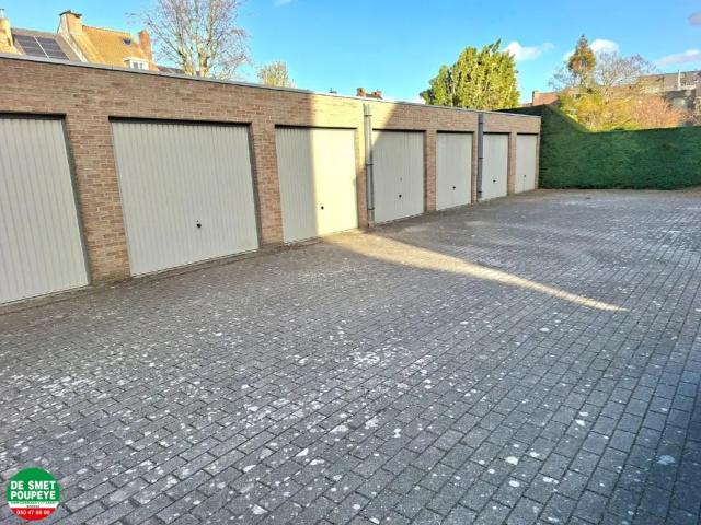 Garage vente à Brugge, West-Vlaanderen