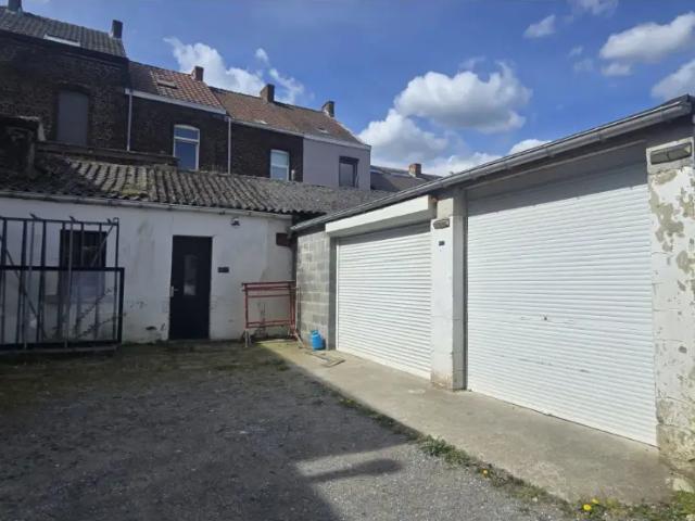 Garage vente à Charleroi, Wallonie