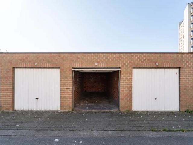 Garage vente à Lebbeke, Oost-Vlaanderen