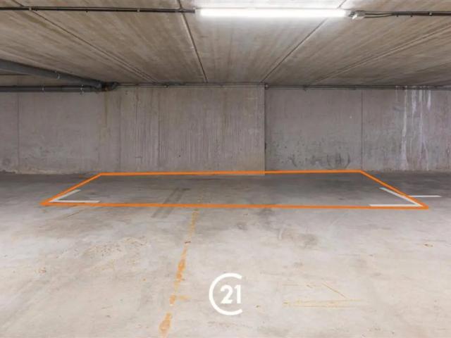 Garage vente à Mere, Oost-Vlaanderen