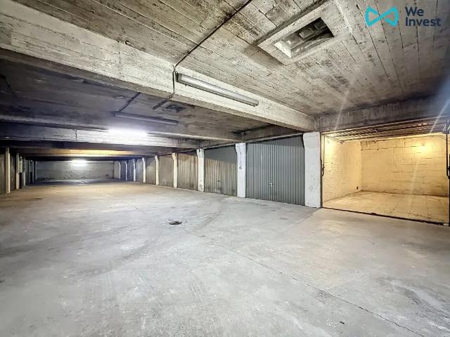 Garage vente à Etterbeek, Bruxelles