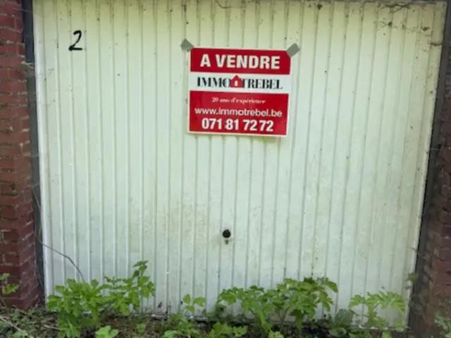 Garage vente à Fontaine-l'évêque, Wallonie
