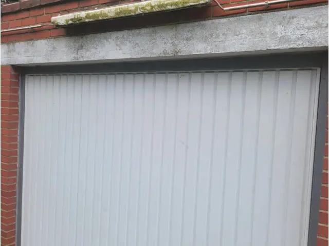 Garage vente à Vorst, Bruxelles