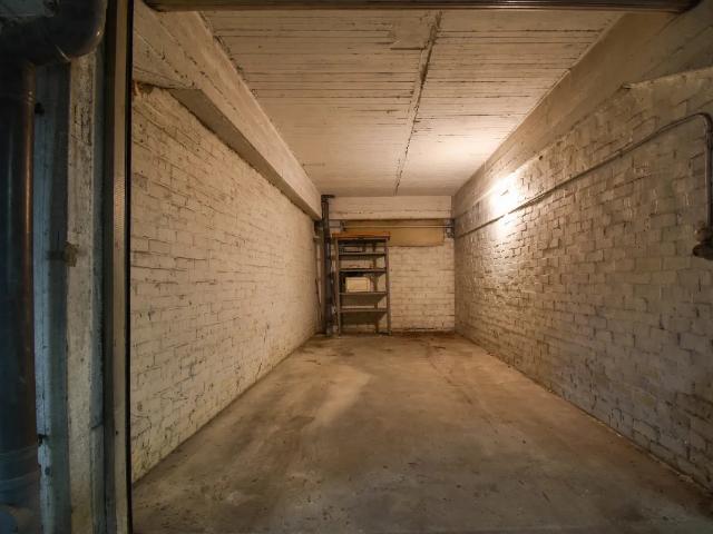 Garage vente à Ganshoren, Bruxelles