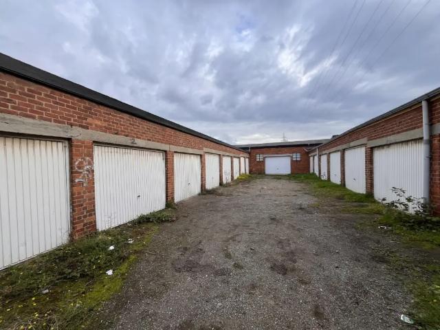 Garage vente à Goutroux, Charleroi