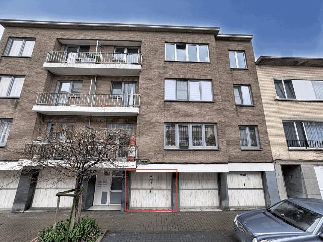 Garage vente à Jette, Bruxelles