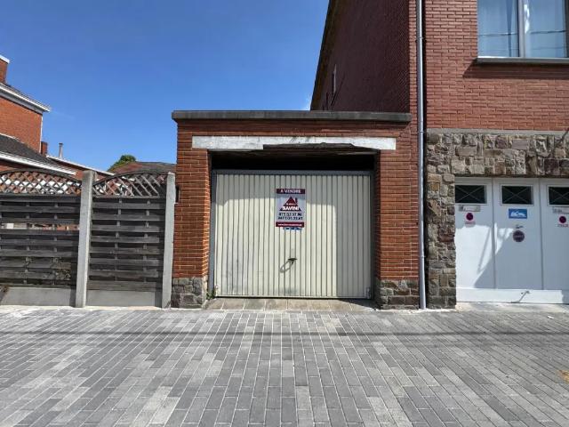 Garage vente à Charleroi, Wallonie
