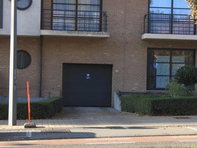 Garage vente à Kukelberg, Bruxelles