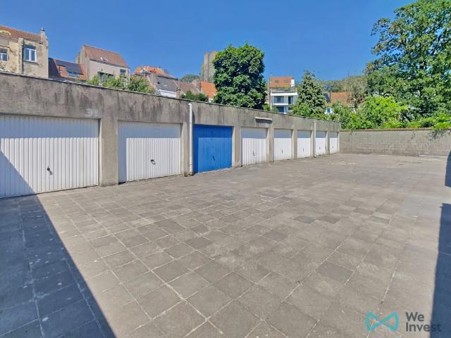 Garage vente à Kukelberg, Bruxelles
