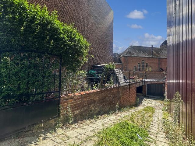 Garage vente à Laeken, Bruxelles