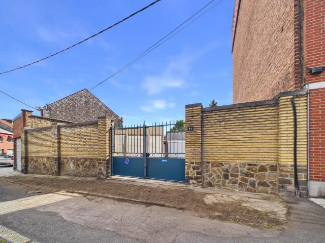 Garage vente à Marcinelle, Charleroi