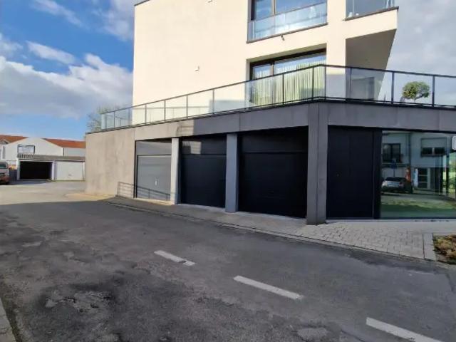 Garage vente à Tielt, West-Vlaanderen