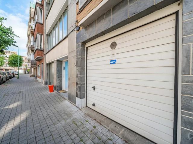 Garage vente à Molem, Bruxelles