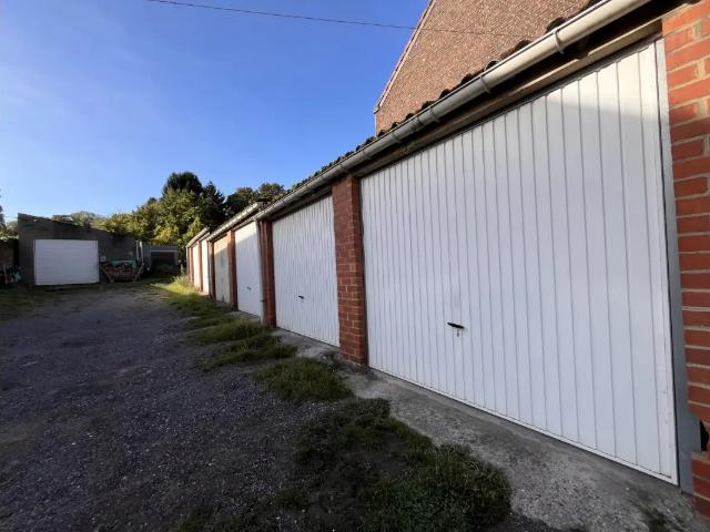 Garage vente à Mont-sur-Marchienne, Charleroi