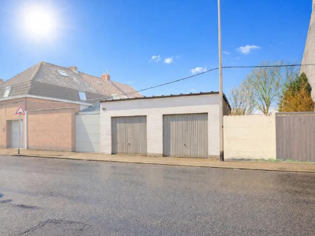 Garage vente à Mouscron, Wallonie