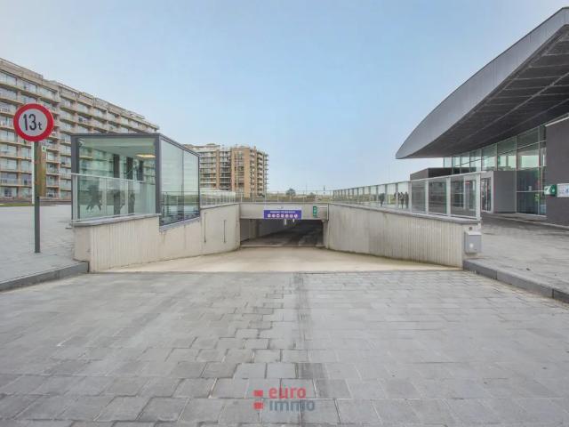 Garage vente à Nieuwpoort, West-Vlaanderen