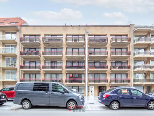 Garage vente à Nieuwpoort, West-Vlaanderen
