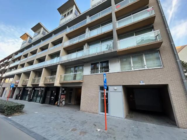 Garage vente à Nieuwpoort, West-Vlaanderen