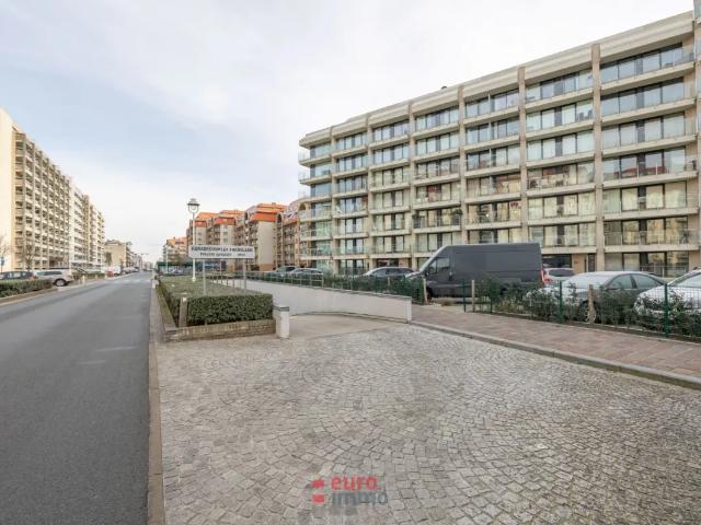 Garage vente à Nieuwpoort, West-Vlaanderen