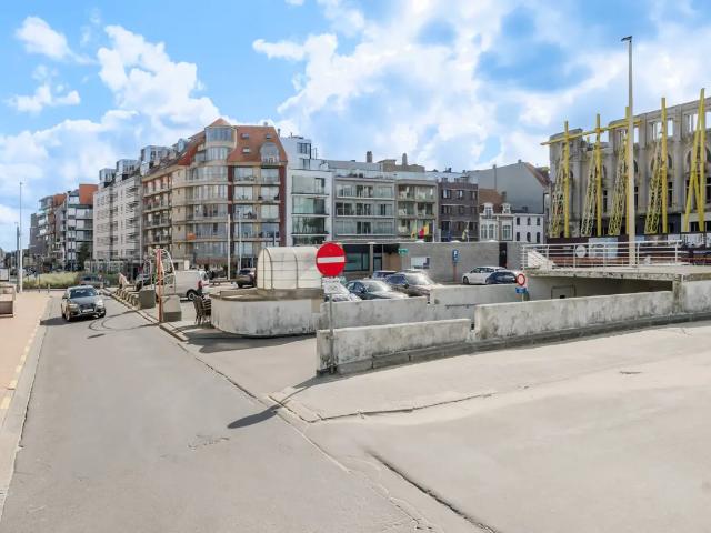 Garage vente à Nieuwpoort, West-Vlaanderen