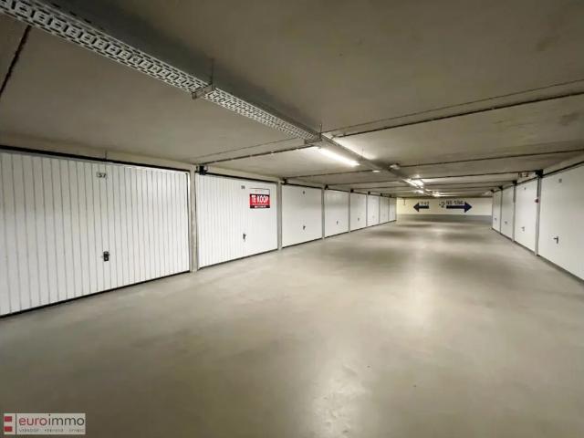 Garage vente à Nieuwpoort, West-Vlaanderen