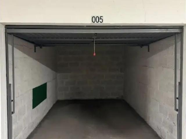 Garage vente à Coxyde, West-Vlaanderen