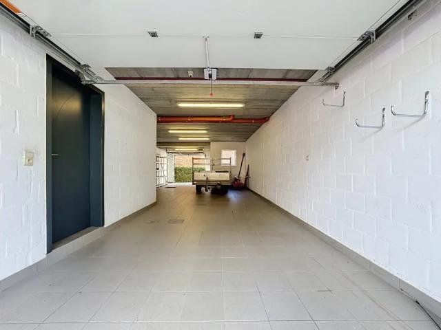 Garage vente à Strombeek, Strombeek-Bever