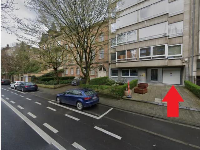 Garage vente à Uccle, Bruxelles