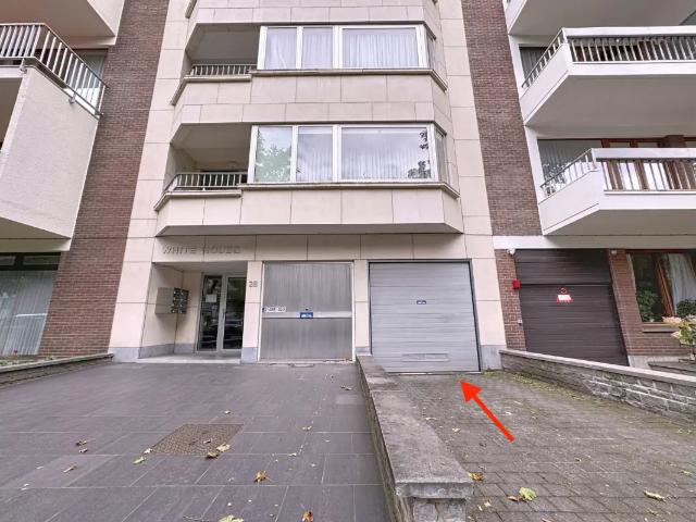Garage vente à Uccle, Bruxelles
