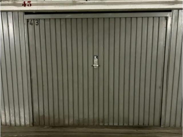 Garage vente à Watermaal-bosvoorde, Bruxelles