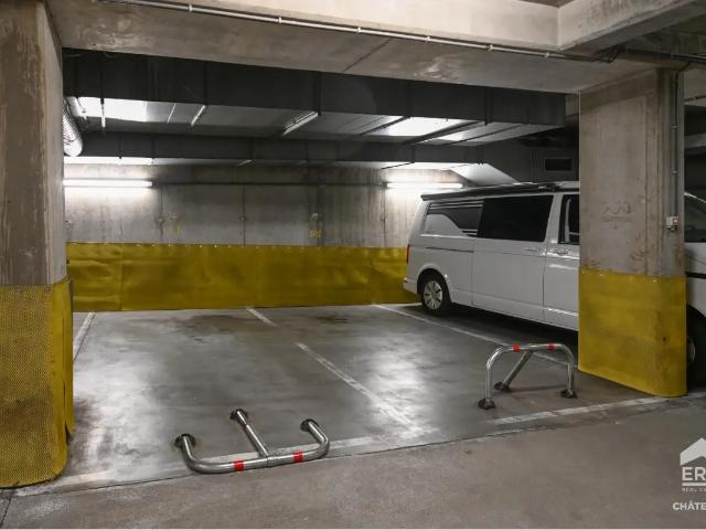 Garage vente à Sint-lambrechts-woluwe, Bruxelles