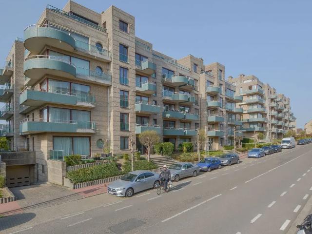 Garage vente à Sint-pieters-woluwe, Bruxelles