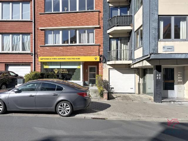 Garage vente à Sint-lambrechts-woluwe, Bruxelles