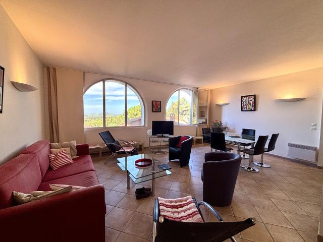 Appartement vente à Arrondissement de Toulon, La Cadière-d'azur