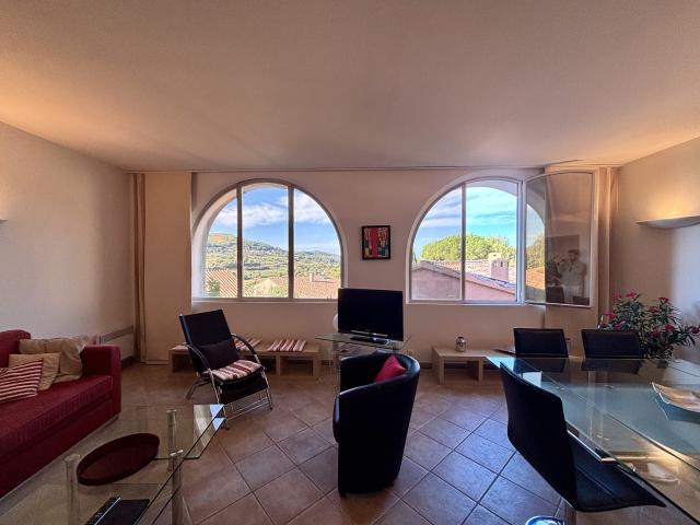 Appartement vente à Arrondissement de Toulon, La Cadière-d'azur