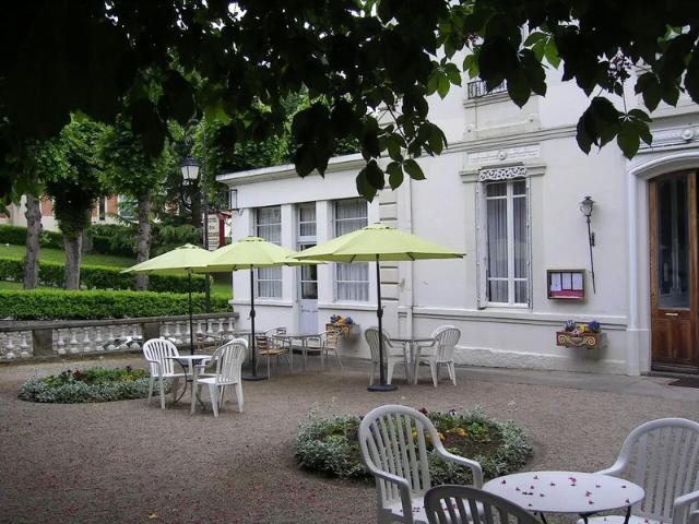 Local Commercial vente à Moulins, Bourbon-l'archambault