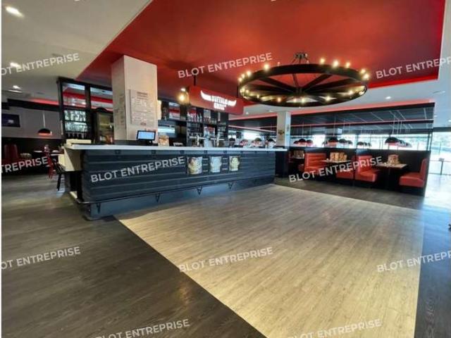 Local Commercial vente à Landerneau, Finistère