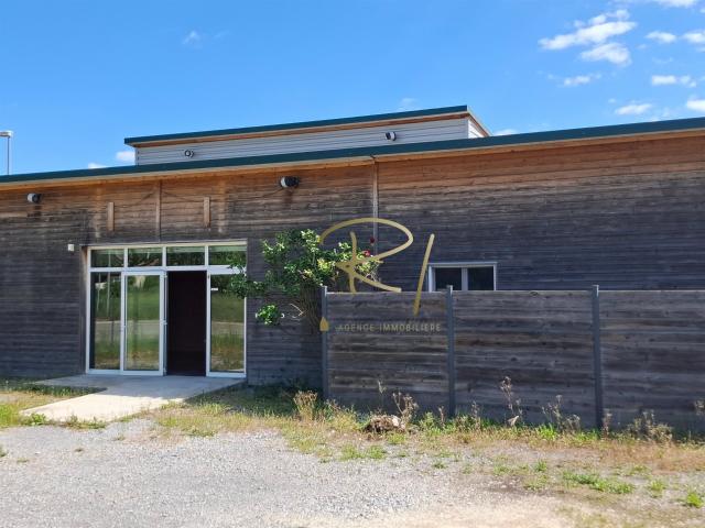 Local Commercial vente à Largentière, Vallon-pont-d'arc