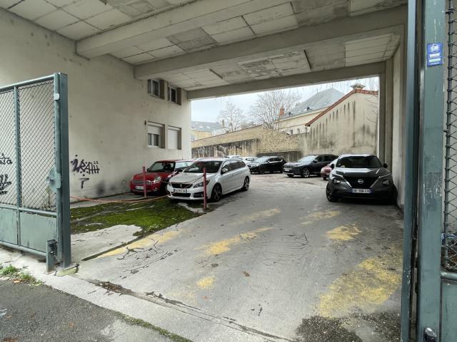 Garage vente à Dijon