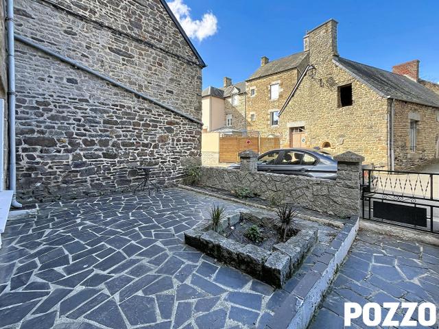Maison vente à Montsecret, Montsecret-Clairefougère