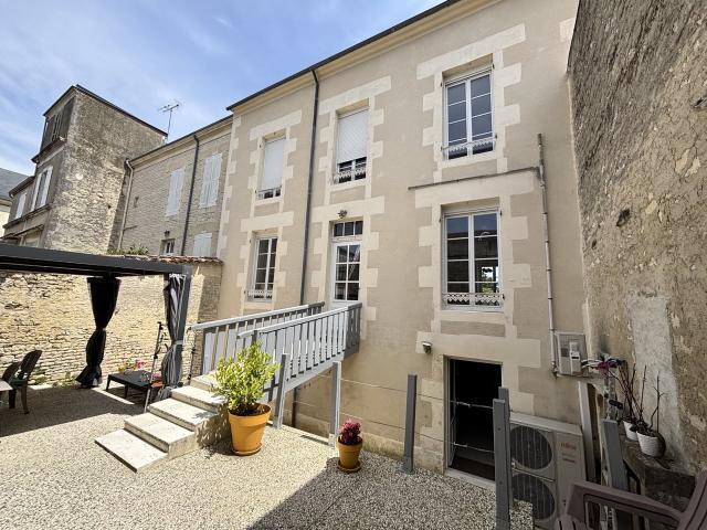 Maison vente à Saint-Jean-d'Angély, Matha
