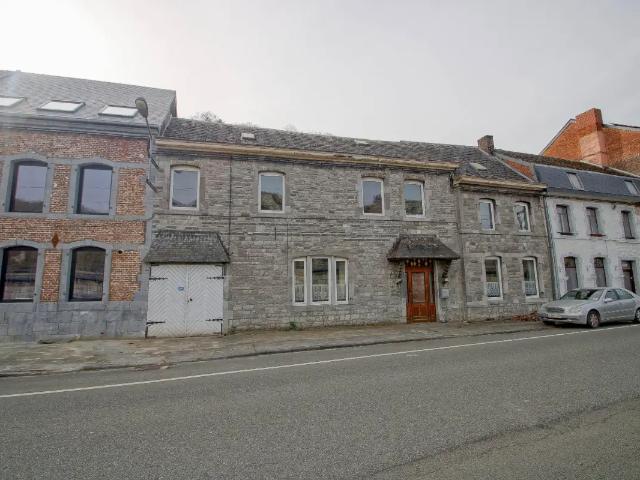 Maison vente à Dinant, Wallonie