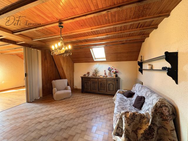 Maison vente à Saint-Jean-de-Maurienne, La Chambre