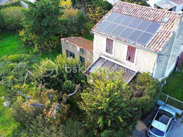 Maison vente à Aix-en-Provence, Vernègues