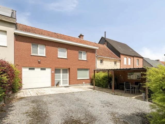Maison vente à Courtrai, West-Vlaanderen
