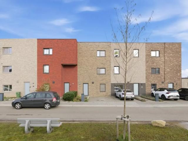 Maison vente à Henis, Limburg
